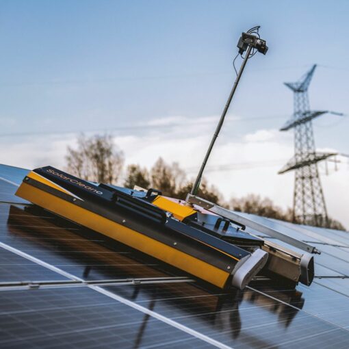 Robots de nettoyage solution autonome panneaux solaires F1 SolarCleano